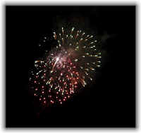 fireworks7.jpg (50125 bytes)