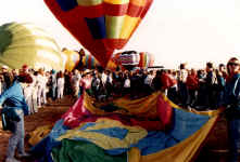 balloons2.JPG (82175 bytes)