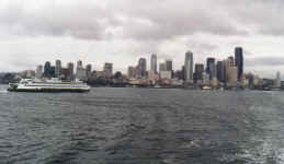 SeattleSkyline.JPG (86388 bytes)