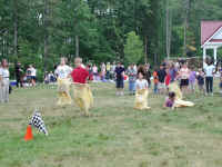 SackRace2-full.jpg (200187 bytes)