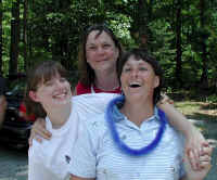 145-Jennifer-Robin-Carolyn.jpg (145986 bytes)